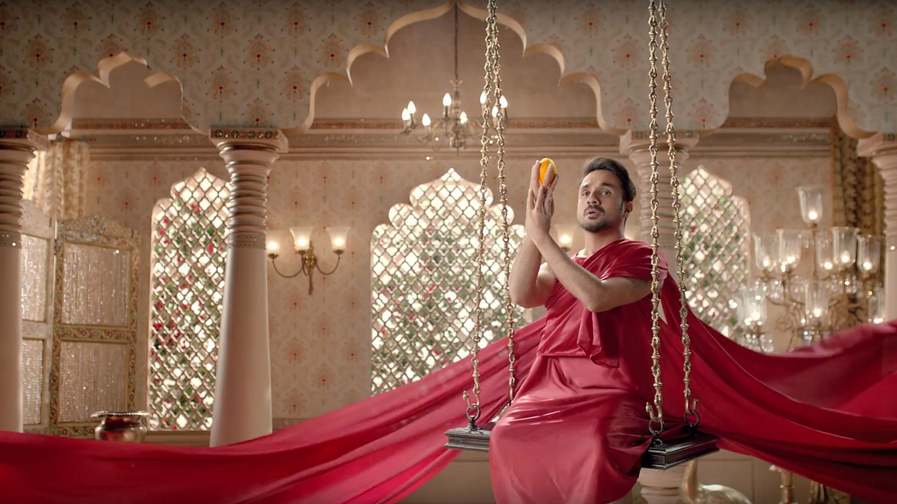 Vir Das takes on sexist ad-films in a new deodorant commercial (Photo: YouTube/