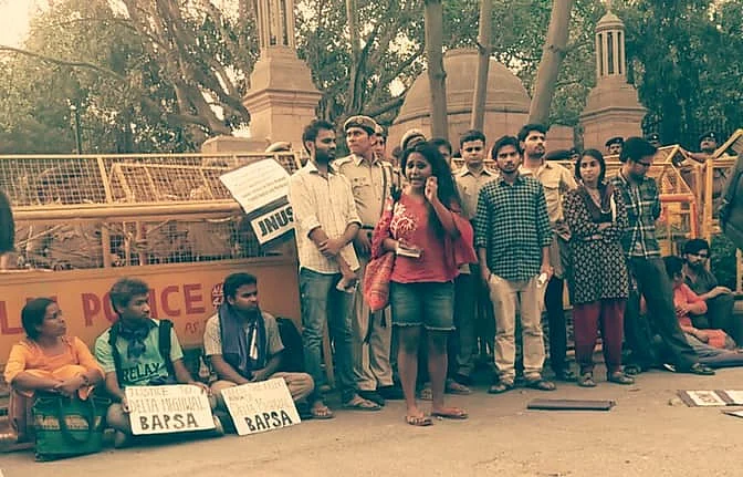 Hostel deadlines curb women’s access to university and public resources. (Photo Courtesy: Facebook/Pinjra Tod) 
