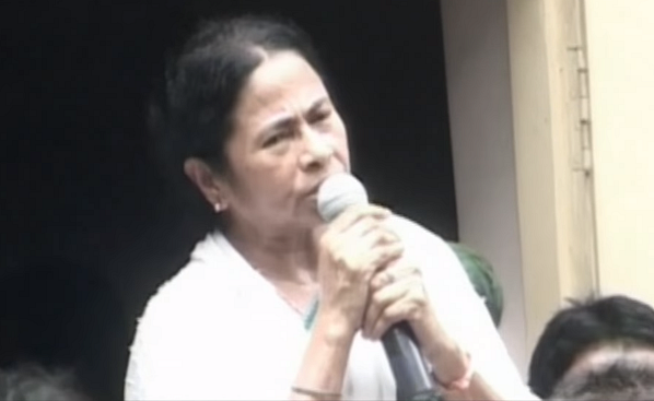 She suffered her first lost in the year 1989. (Photo: Youtube screengrab/<a href="https://www.youtube.com/watch?v=Y0-MtWPY7pw">Akash Banerjee</a>)