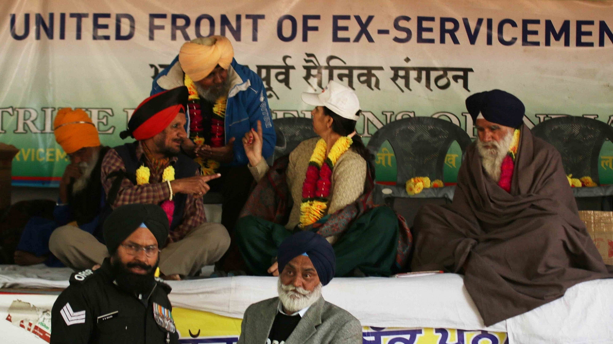 War veterans stage a demonstration to press for speedy implementation of OROP at Jantar Mantar. (Photo: IANS)