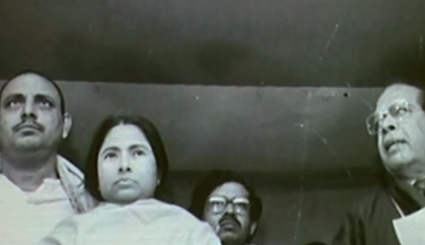 Didi started her journey with the Congress party and became the General Secretary of Mahila Congress, West Bengal between 1976 and 1980. (Photo: Youtube screengrab/ <a href="https://www.youtube.com/watch?v=Y0-MtWPY7pw">Akash Banerjee</a>)