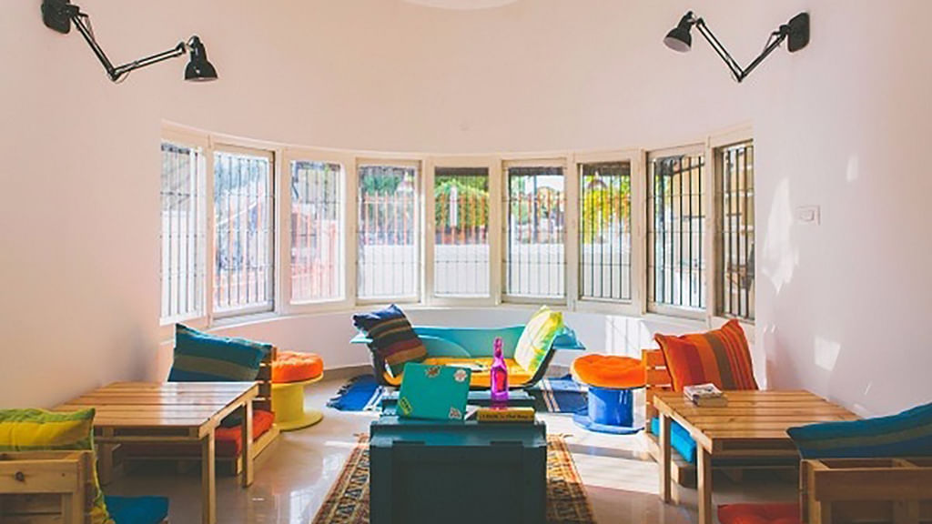 The hostel rooms offered by Construkt. Photo courtesy: <a href="http://http://www.thenewsminute.com/article/start-hub-bengaluru-share-not-just-working-living-spaces-too-43707"><i>The</i> <i>News</i> <i>Minute</i></a>.