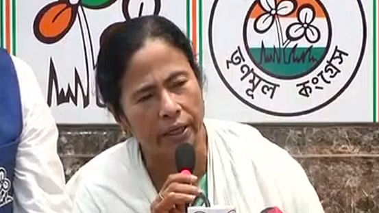 After rhetoric,  bombast, corruption and messed up finances, Mamata must now truly lead Bengal,  writes Chandan Nandy