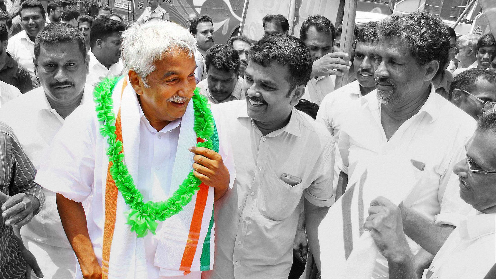 Kerala Chief Minister Oommen Chandy being welcomed at an election convention at Koyilandi in Kozhikode, April 25, 2016. (Photo: PTI)