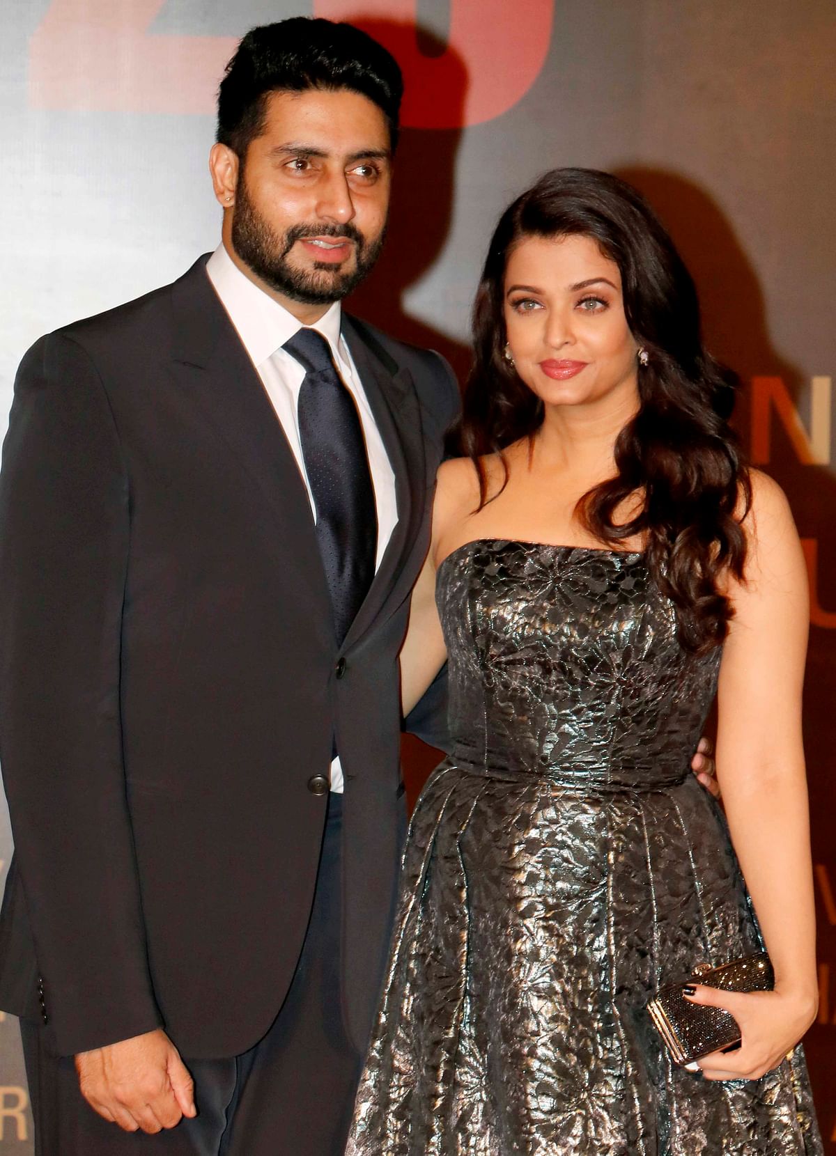 The grand premiere of ‘Sarbjit’  took place last night and it was family time for lead actress Aishwarya Rai