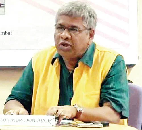 Surendra Jondhale, head of the Civics and Politics department of Mumbai University. (Photo Courtesy: <i><a href="http://www.mid-day.com/articles/jawarharlal-nehru-missing-from-mu-textbook-while-mahatma-gandhi-bal-gangadhar-tilak-labelled-anti-secular/17240199">Mid-Day</a></i>)