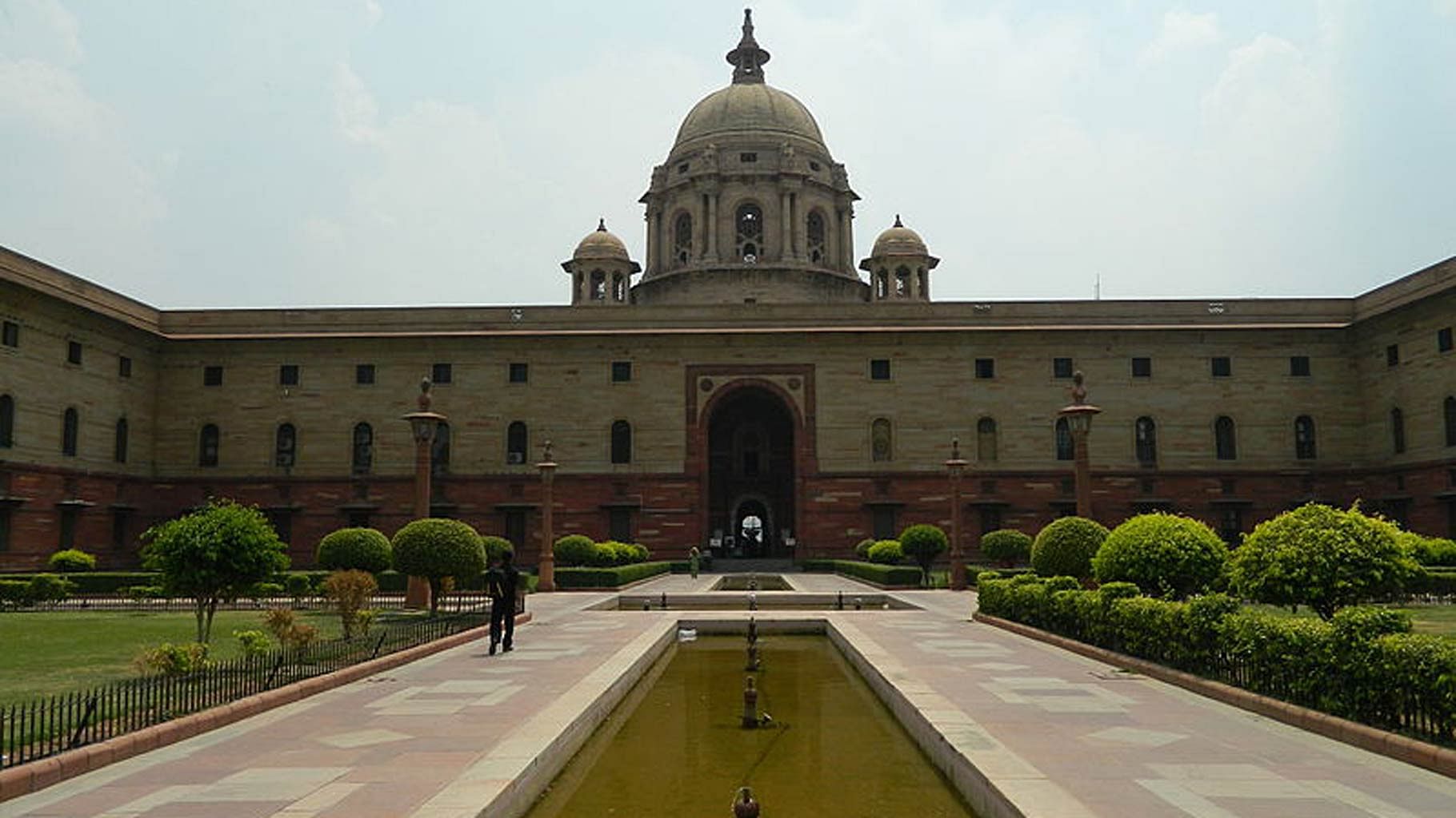 A view of South Block. (Photo: <a href="https://commons.wikimedia.org/wiki/File%3ASouth_block.JPG">Wikimedia Commons</a>)