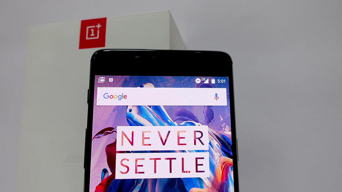 OnePlus 3 gets a 5.5-inch form size. (Photo: <b>The Quint</b>/@2shar)