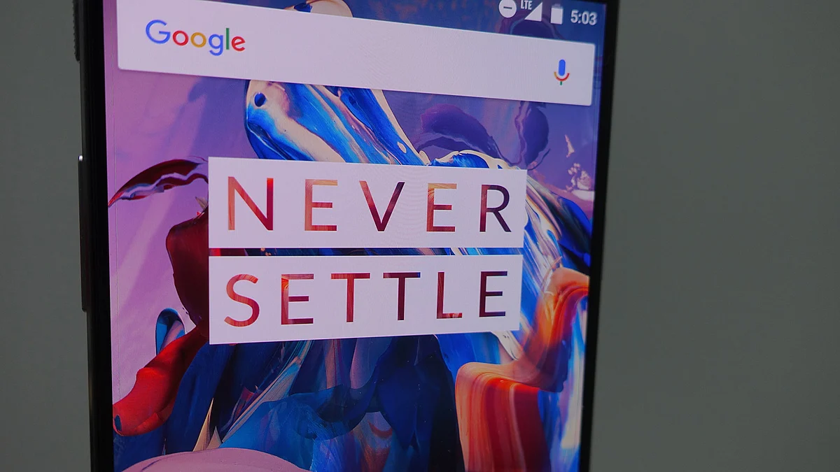 Thin bezels make the phone look appealing. (Photo: <b>The Quint</b>/@2shar)