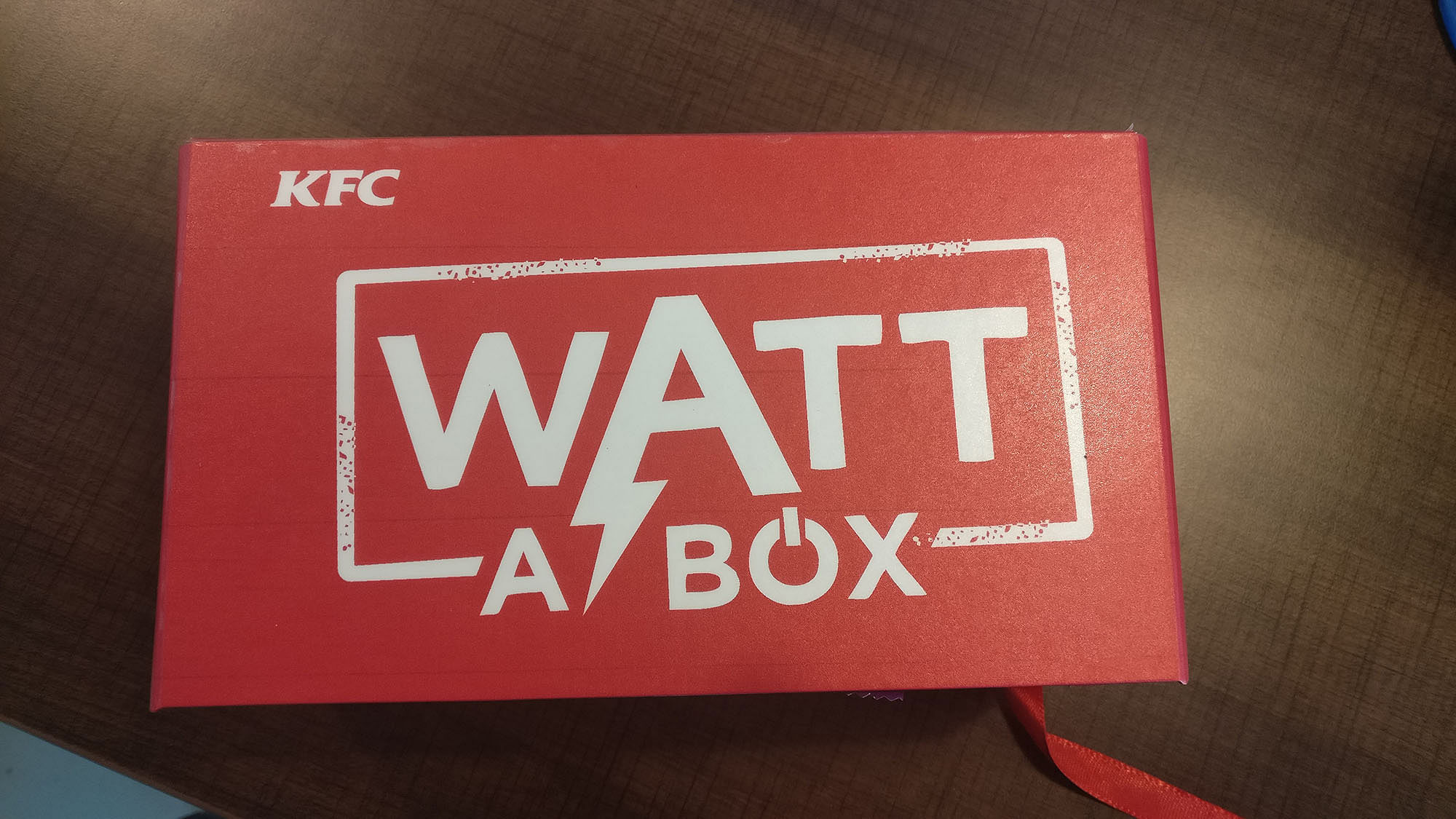 KFC meal box which comes with a powerbank. (Photo: <b>The Quint</b>)