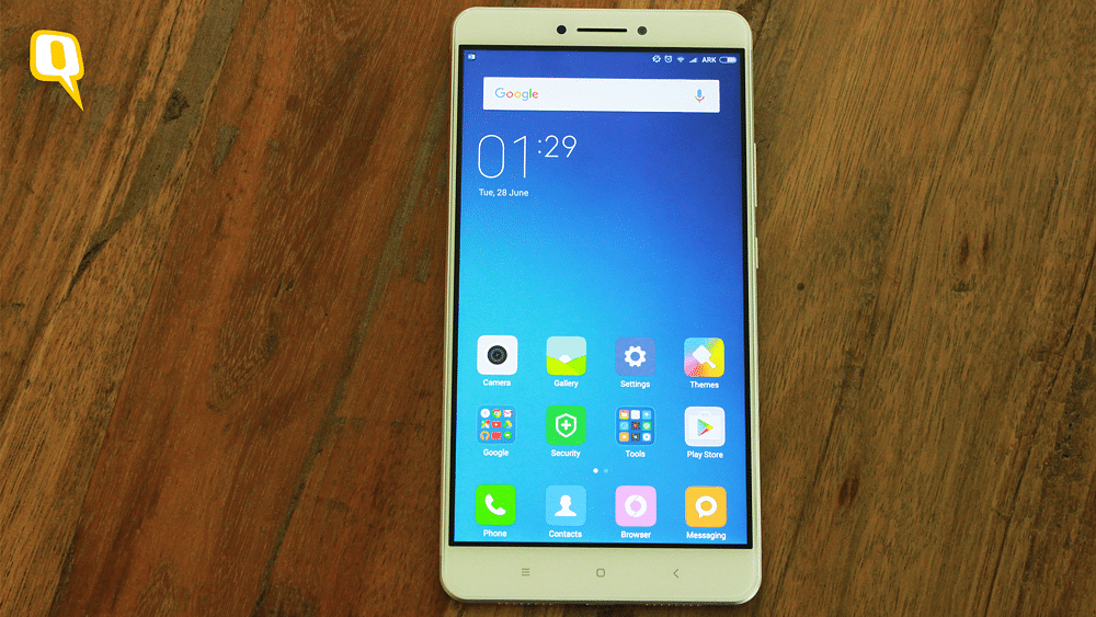 Xiaomi Mi Max has a 6.5-inch Full HD screen. But does it make sense? (Photo: <b>The Quint</b>)