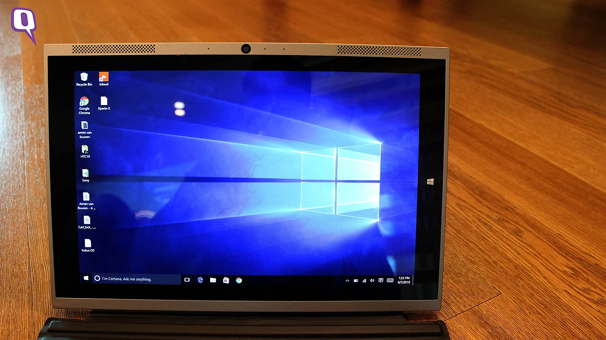 Smartron t.book gets a 12.2-inch display. (Photo: <b>The Quint</b>)