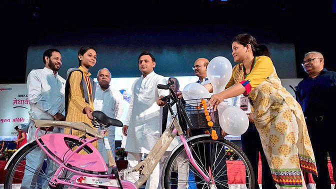 (Photo: Twitter @Yadavakhilesh)