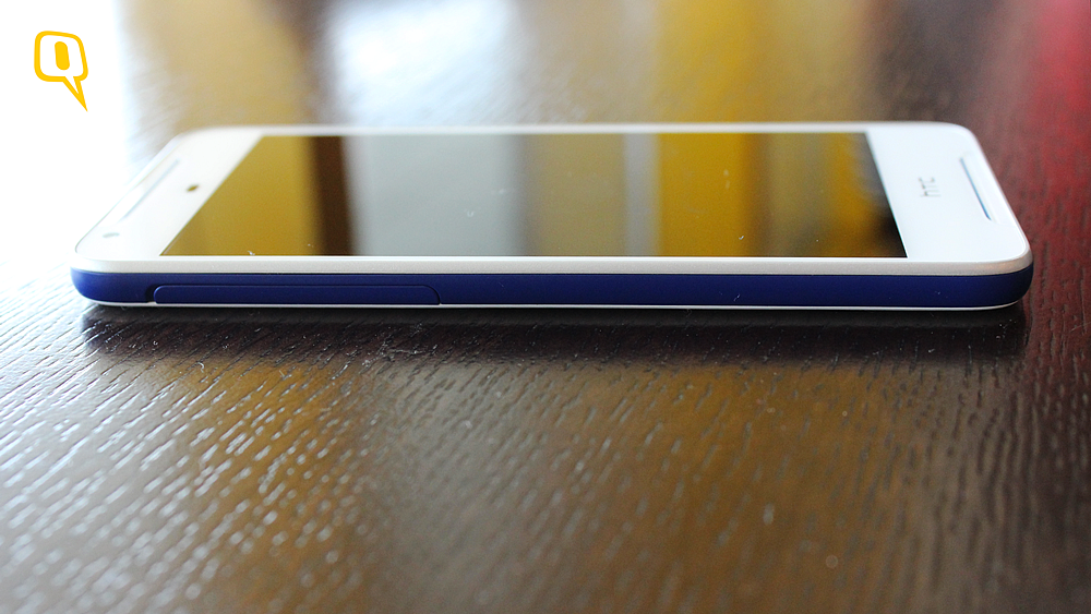 HTC Desire 628 Dual SIM hasd a 5-inch display. (Photo: <b>The Quint</b>)
