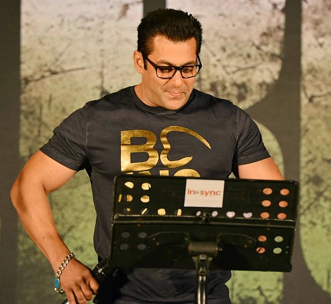 Salman Khan at the <i>Hero </i>concert (Photo: Yogen Shah)