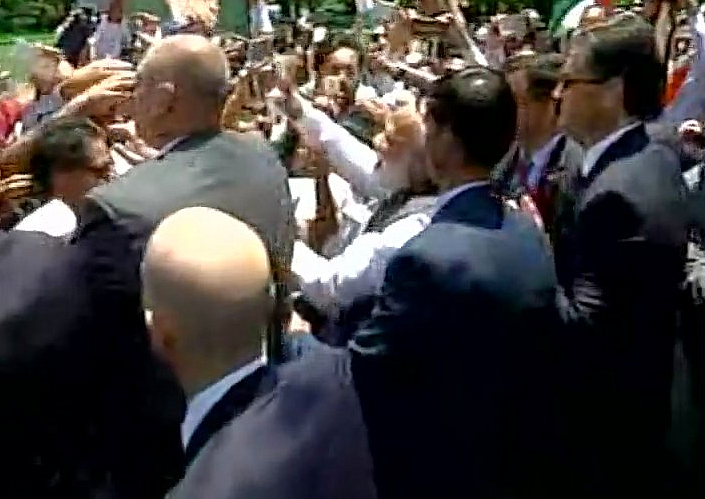 Prime Minister Narendra Modi with members of the Indian community. (Photo: ANI)
