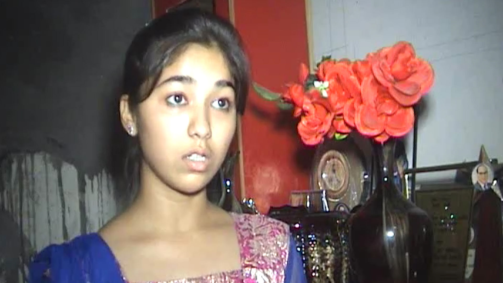 Punjabi girl Ginni Mahi sings about Dalit Pride. (Photo: <b>The Quint</b>)