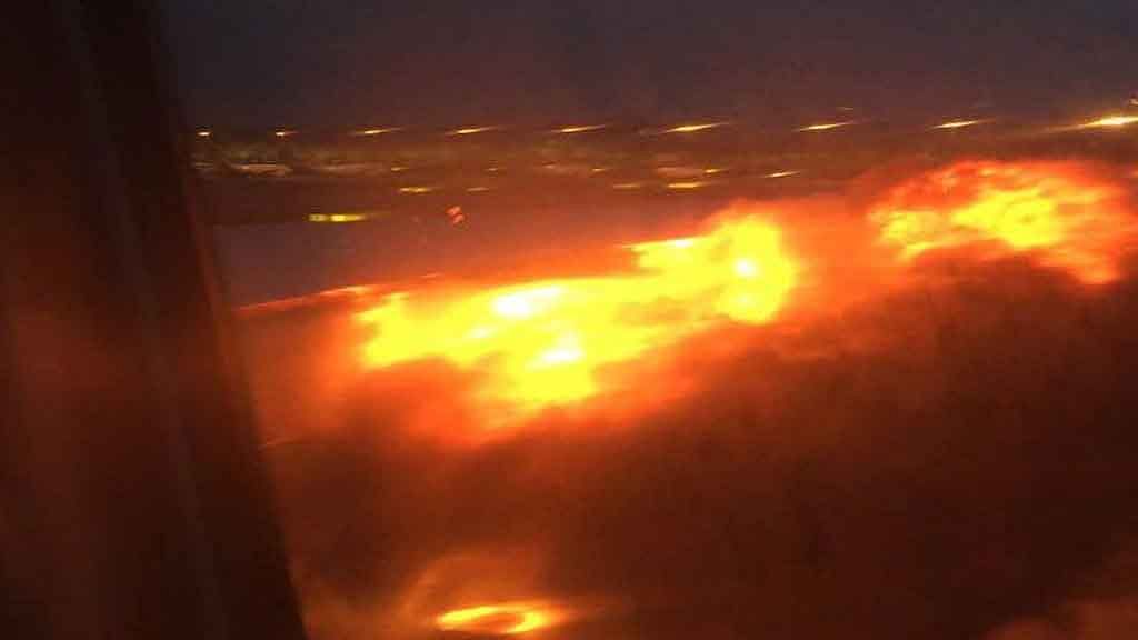 The aircraft’s right engine caught fire after Flight SQ368 touched down more than four hours after takeoff.&nbsp;(Photo: Lee Bee Yee )