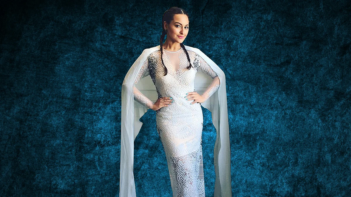 Sonakshi Sinha in braids. (Photo: <a href="https://www.facebook.com/sonakshisinhaofficial/photos/a.488744464700.265841.179332204700/10154364325634701/?type=3&theater">Facebook/SonakshiSinha</a>)