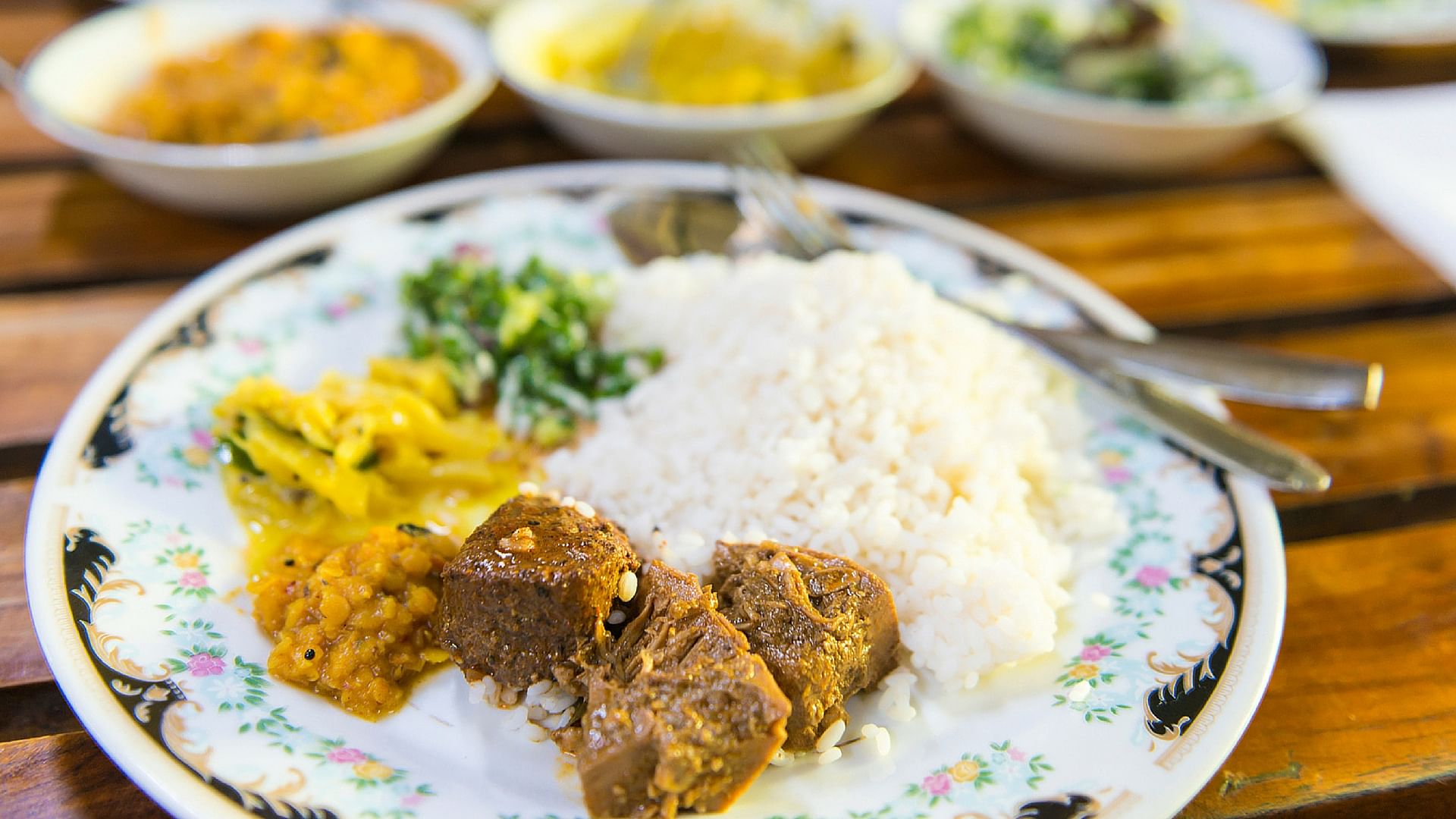 

Polos served with rice and dhal curry (Photo: iStockphoto)