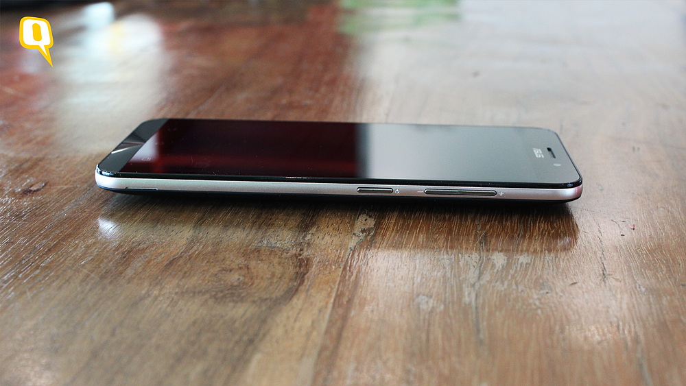 ZenFone Max is heavy, and thick! (Photo: <b>The Quint</b>)
