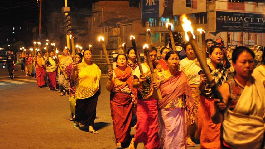 Protests in the streets of Imphal. (Photo Courtesy: Shankar Khangembam/<a href="https://www.facebook.com/epaonet/">E-Pao Manipur</a>)