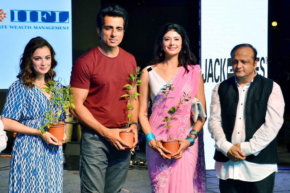 Sanjay Dutt, Dia Mirza, Raveena Tandon and other Bollywood celebs celebrate World Environment Day