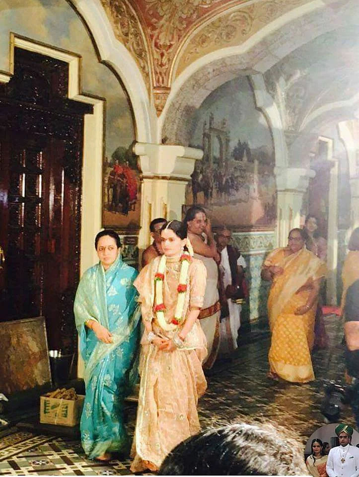 Here comes the bride! (Photo Courtesy: FB Page of<a href="https://www.facebook.com/yaduveerkcwadiyar/?fref=ts"> Yaduveer Krishnadatta Chamaraja Wadiyar- The New scion</a>)