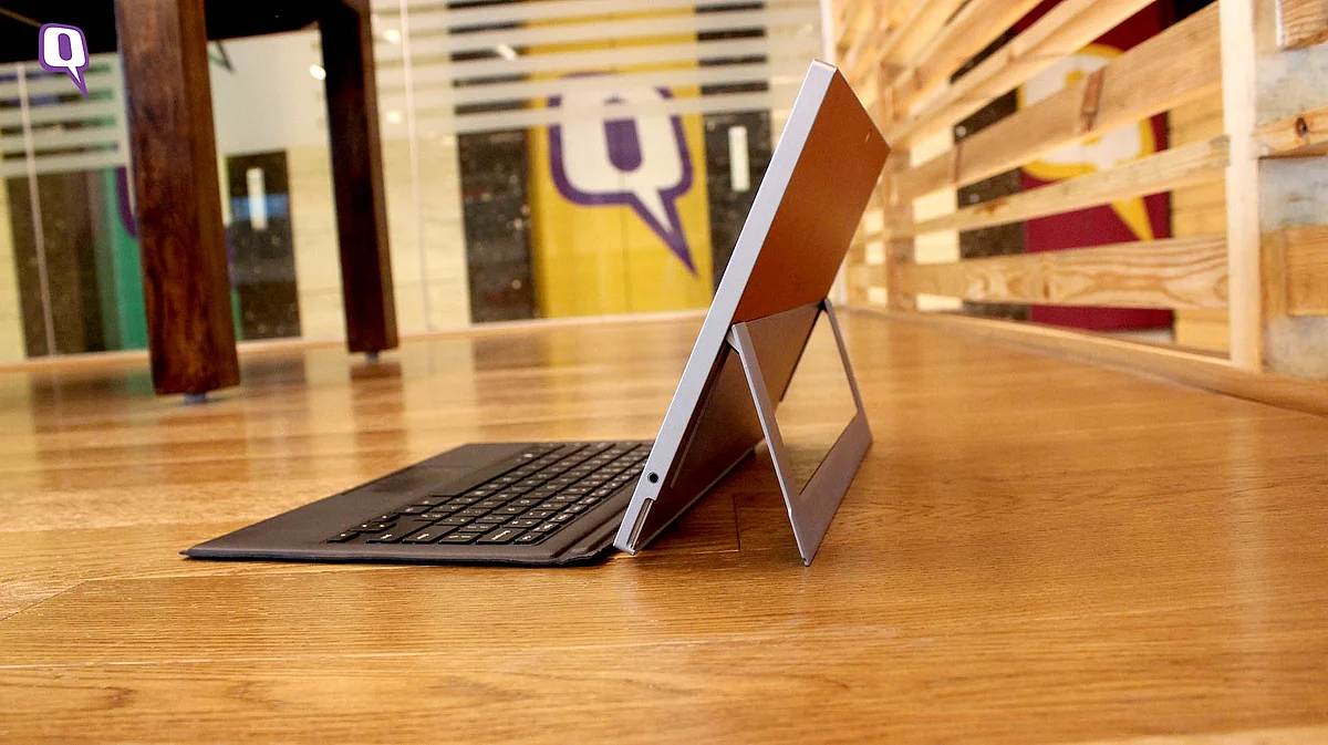 Smartron t.book comes with a hinge-display. (Photo: <b>The Quint</b>)