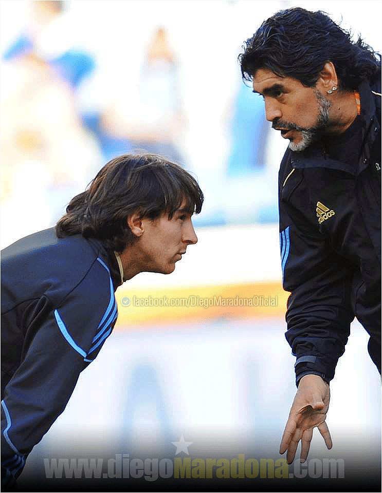 Through a Facebook post on Tuesday, Maradona urged Messi to review his resignation. (Photo Courtesy: <a href="https://www.facebook.com/DiegoMaradonaOficial/photos/a.457499340968087.117729.104346839616674/1161879877196693/?type=3&theater">Facebook/ Diego Maradona</a>)