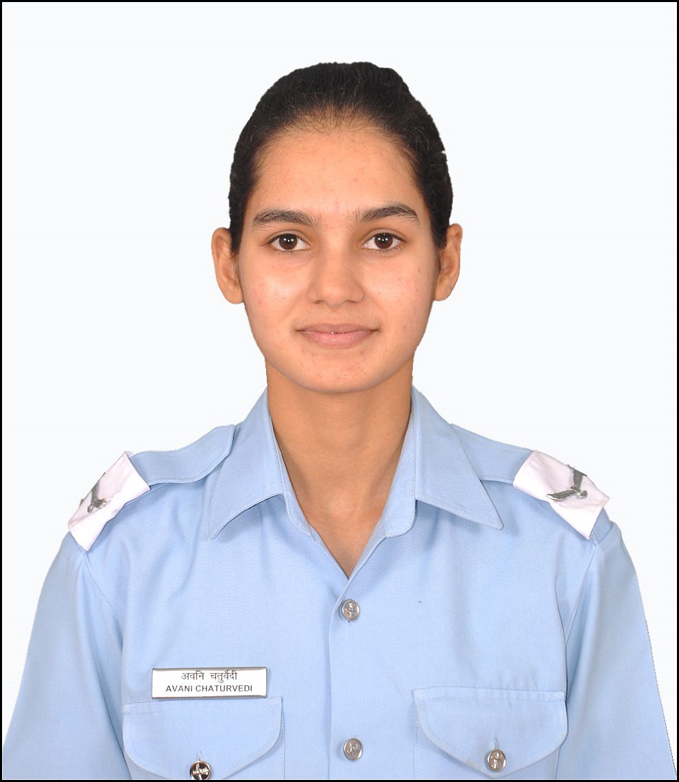 avani chaturvedi educational qualification