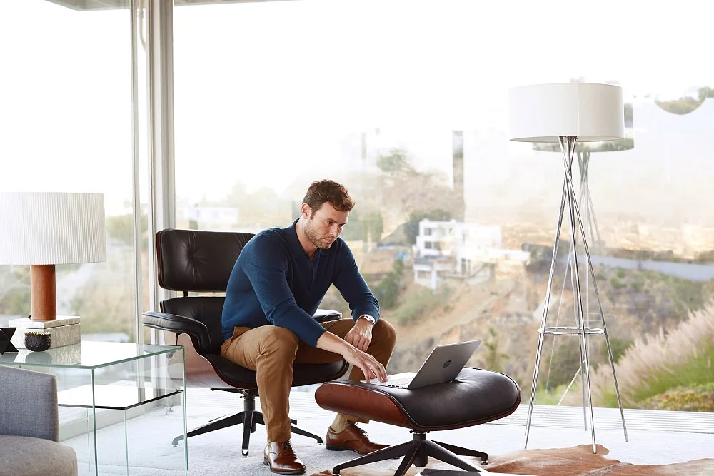 Stay in touch with loved ones. (Photo: HP India)