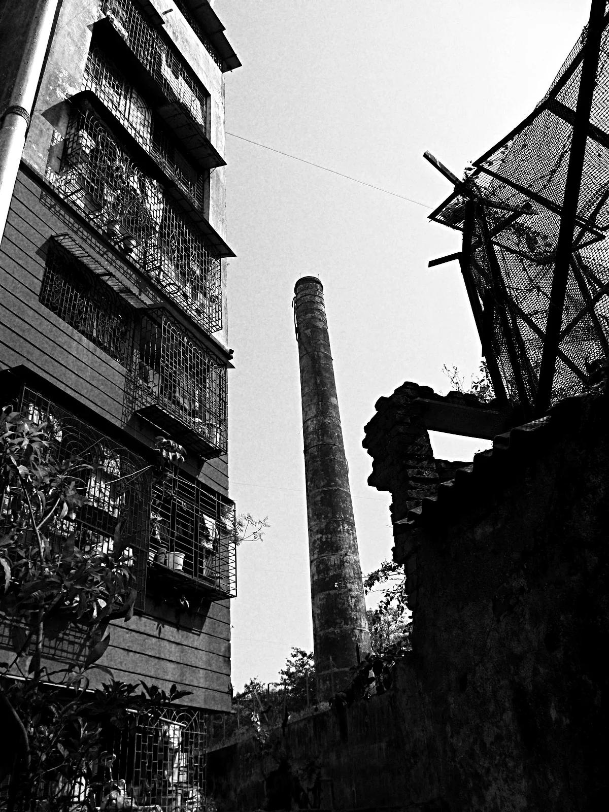 The mill culture exists implicitly in the architecture, in the local specialisations in food and more importantly in the memories of
the people in the city. (Photo: <b>The Quint</b>/Maanvi)