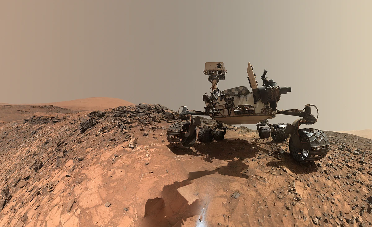 NASA’s Curiosity Mars rover on the surface of Mars. (Photo Courtesy: <a href="http://mars.nasa.gov/multimedia/images/?ImageID=7438">NASA</a>)