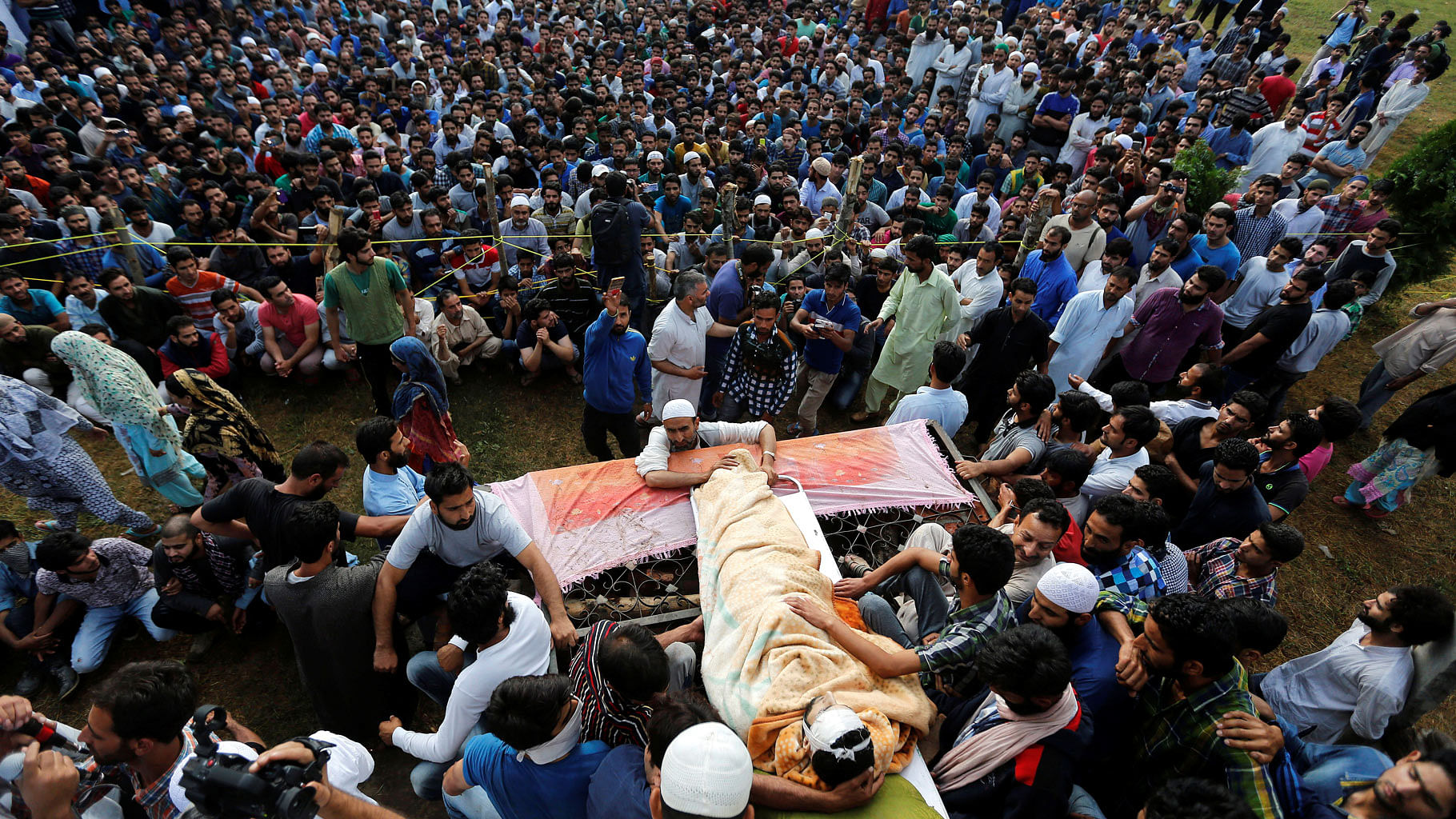 Kashmiris gather for Burhan Wani’s funeral. (Photo: Reuters)&nbsp;