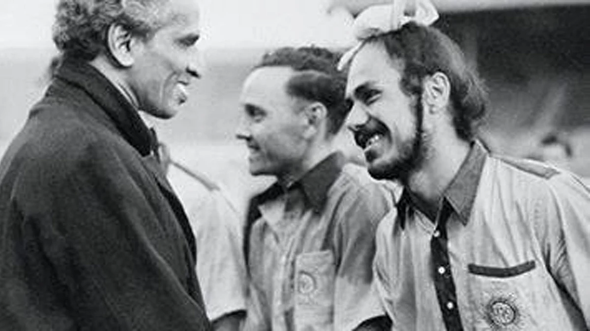 Balbir Singh Sr after winning the final at the 1948 Olympics in London.