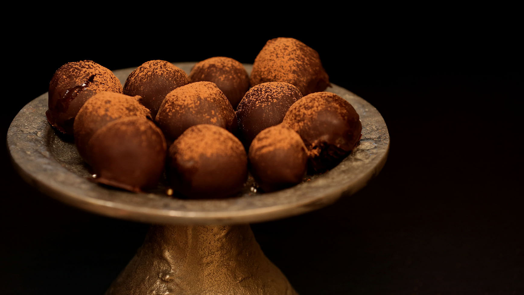 Easy to make chocolate rum balls. (Photo: The Quint)