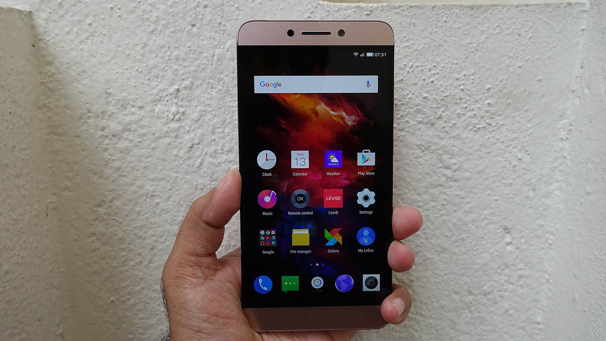 The latest LeEco flagship phone rivals the OnePlus 3 with its features and price right now. 