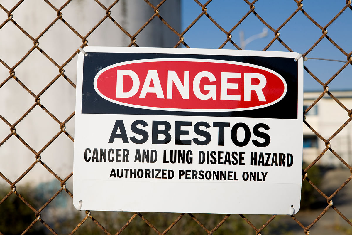 As other countries ban asbestos, environment ministry claims no studies prove use of substance  is harmful. 