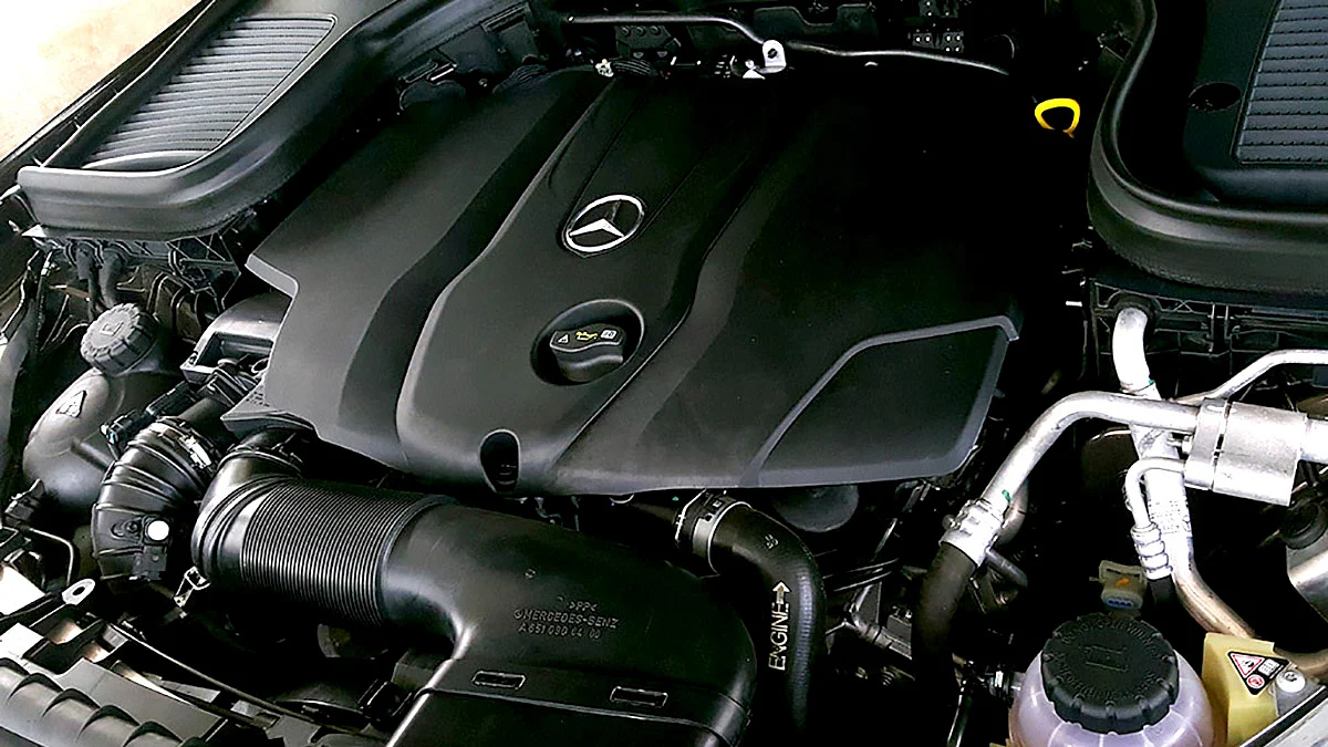 The 2.2-litre engine powering the Mercedes-Benz GLC 220d. (Photo: Motorscribes)
