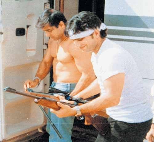 <div class="paragraphs"><p>Salman Khan and Saif Ali Khan with the guns that were reportedly used to shoot the blackbucks.</p></div>