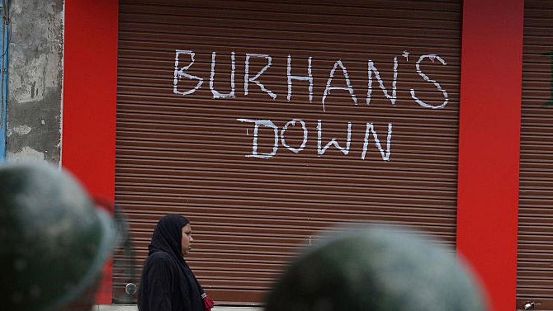 The idea of graffiti protests have lately triggered a new cat-and-mouse situation in equally beleaguered Kashmir. (Photo Courtesy: Nisar Dharma)