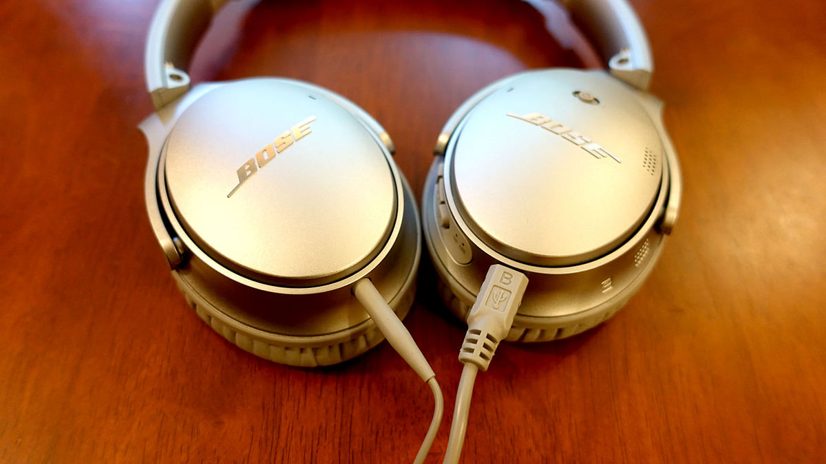 Can premium price get you quality noise-cancelling headphone? 