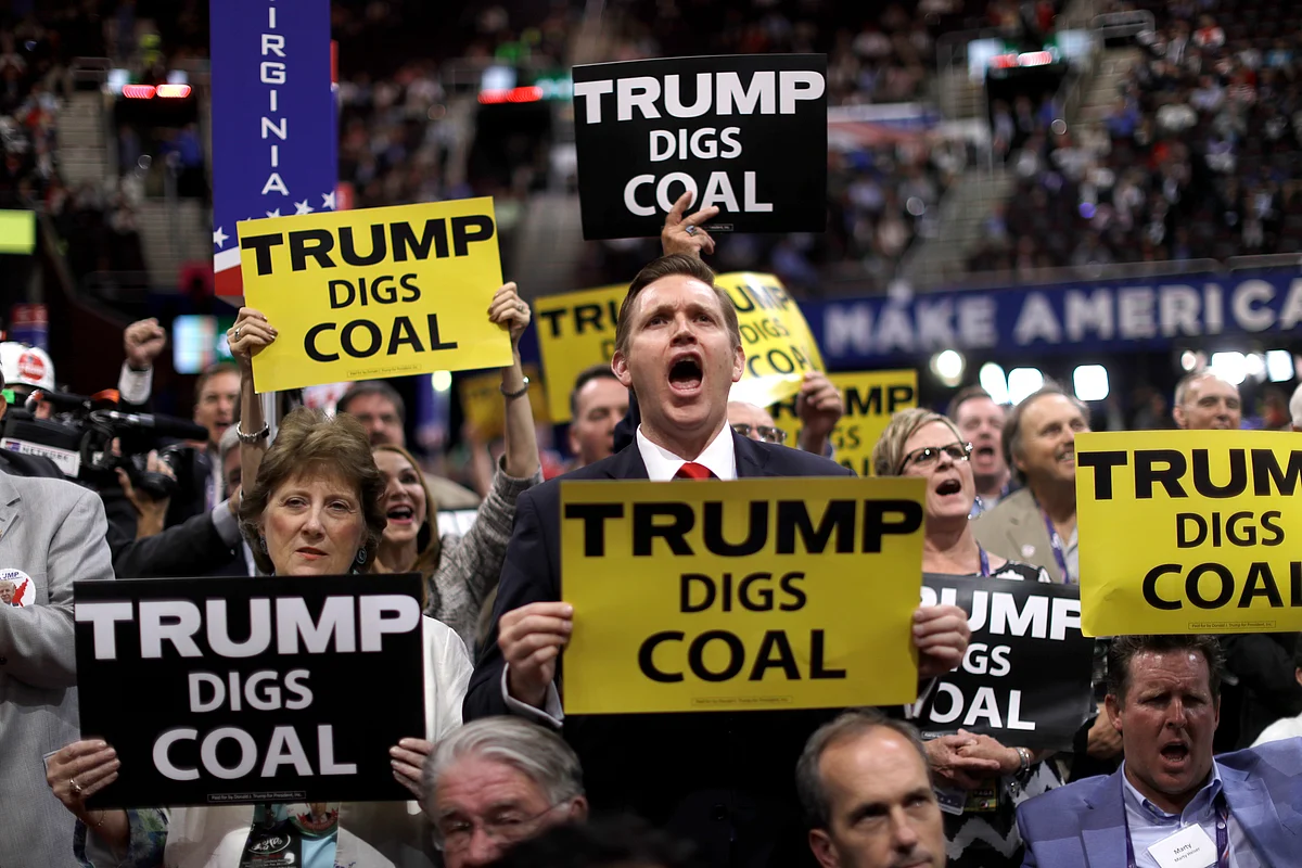 West Virginia delegates during the second day session of the Republican National Convention in Cleveland. (Photo: AP)