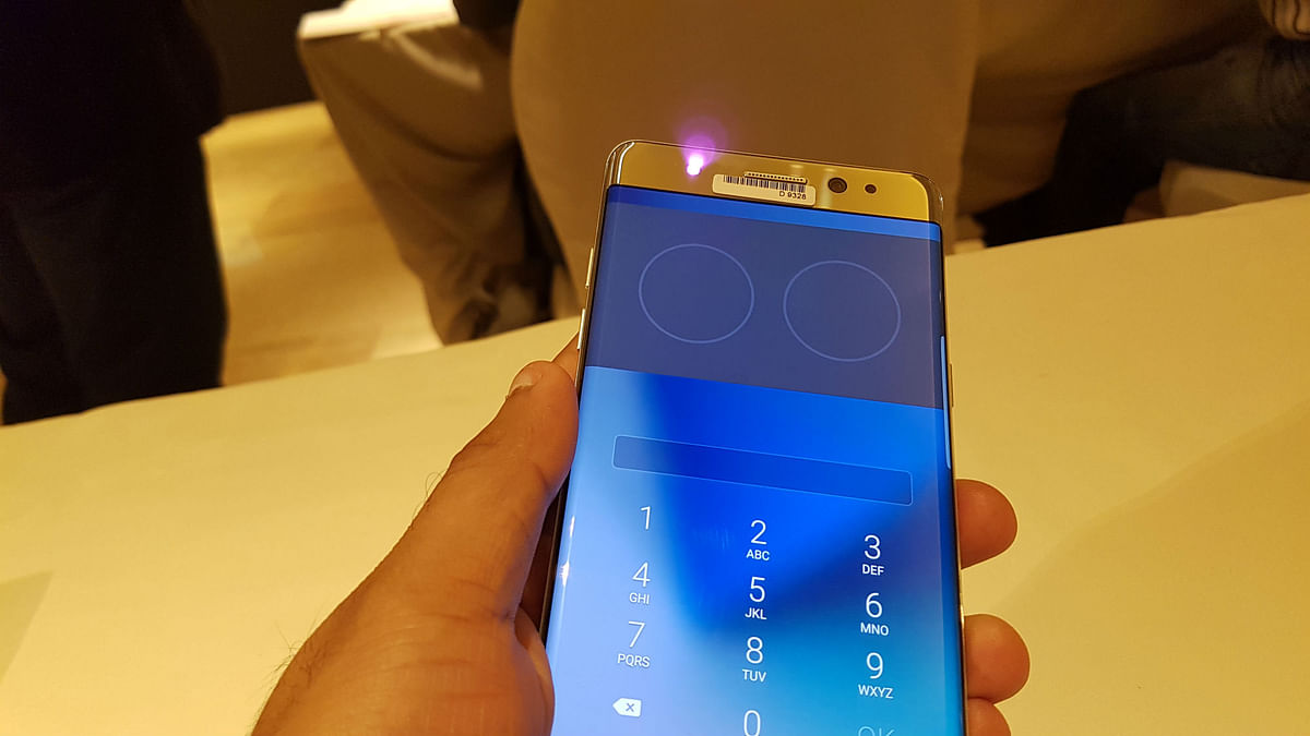 The latest Galaxy Note from Samsung comes with both fingerprint as well as an iris scanner.
