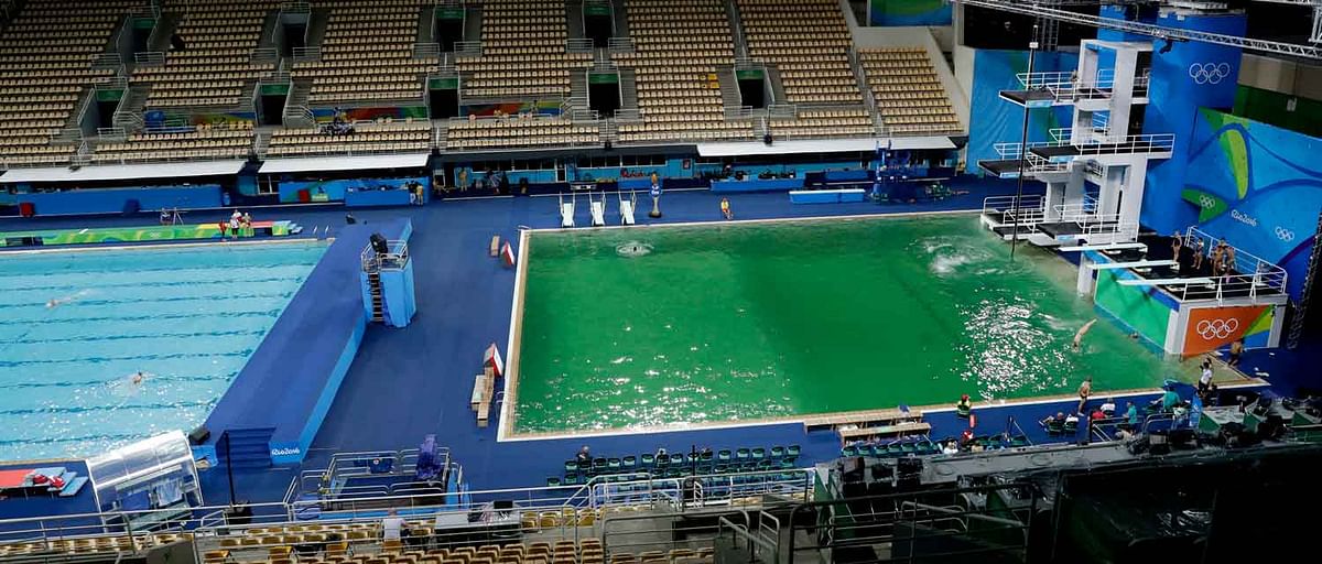 Mysteriously, the diving pool in Rio turned a murky green overnight and the officials had no explanation for it. 