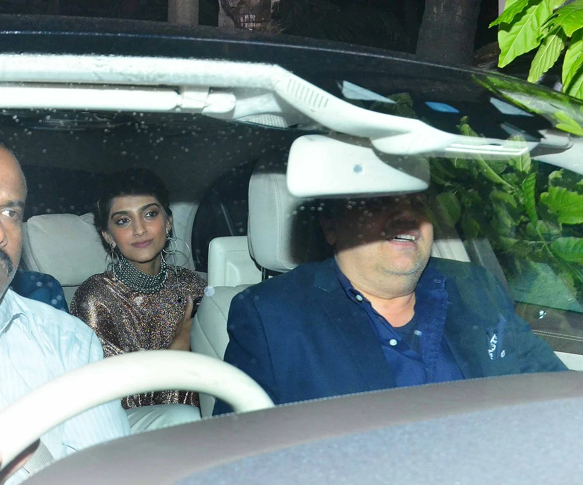 Sonam Kapoor arrives for the party. (Photo: Yogen Shah)