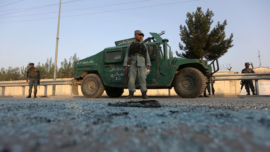  Afghan security forces stand guard after an attack on the American University of Afghanistan in Kabul (Photo: AP)