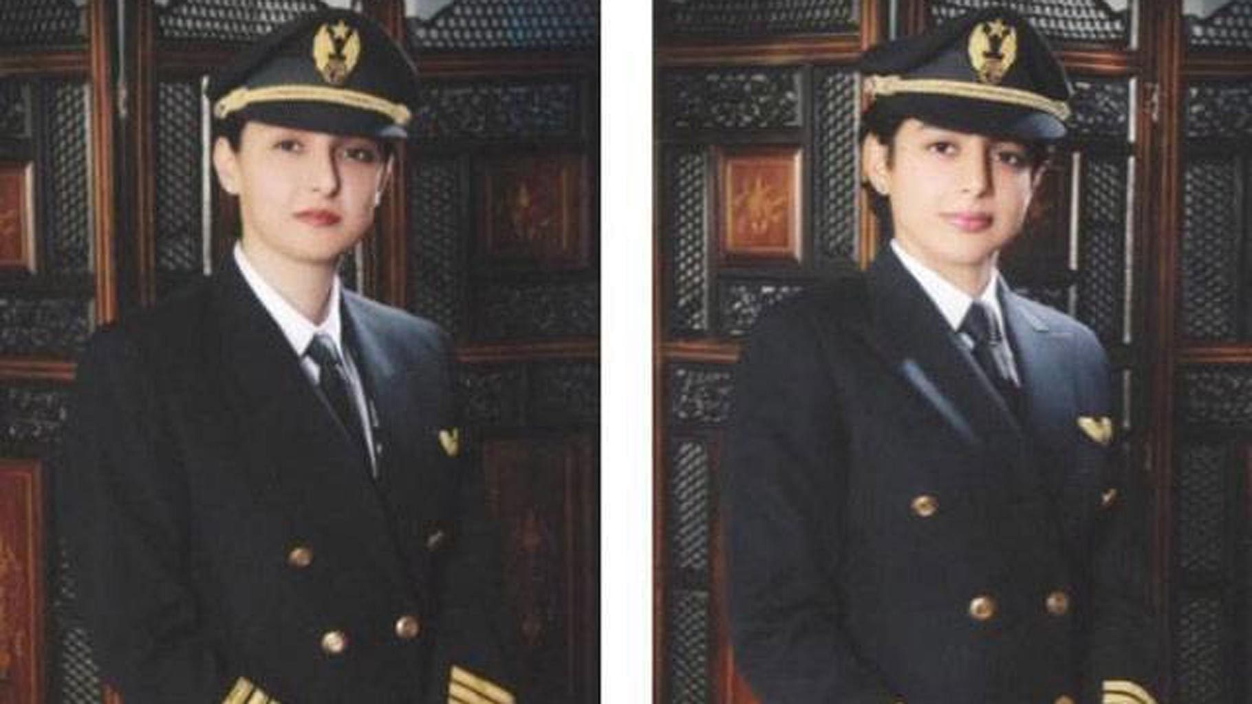 Maryam Masood and Erum Masood have been flying different planes but finally ended up in the same plane. (Photo: Twitter/<a href="https://twitter.com/Danyal_Gilani">@Danyal_Gilani</a>)