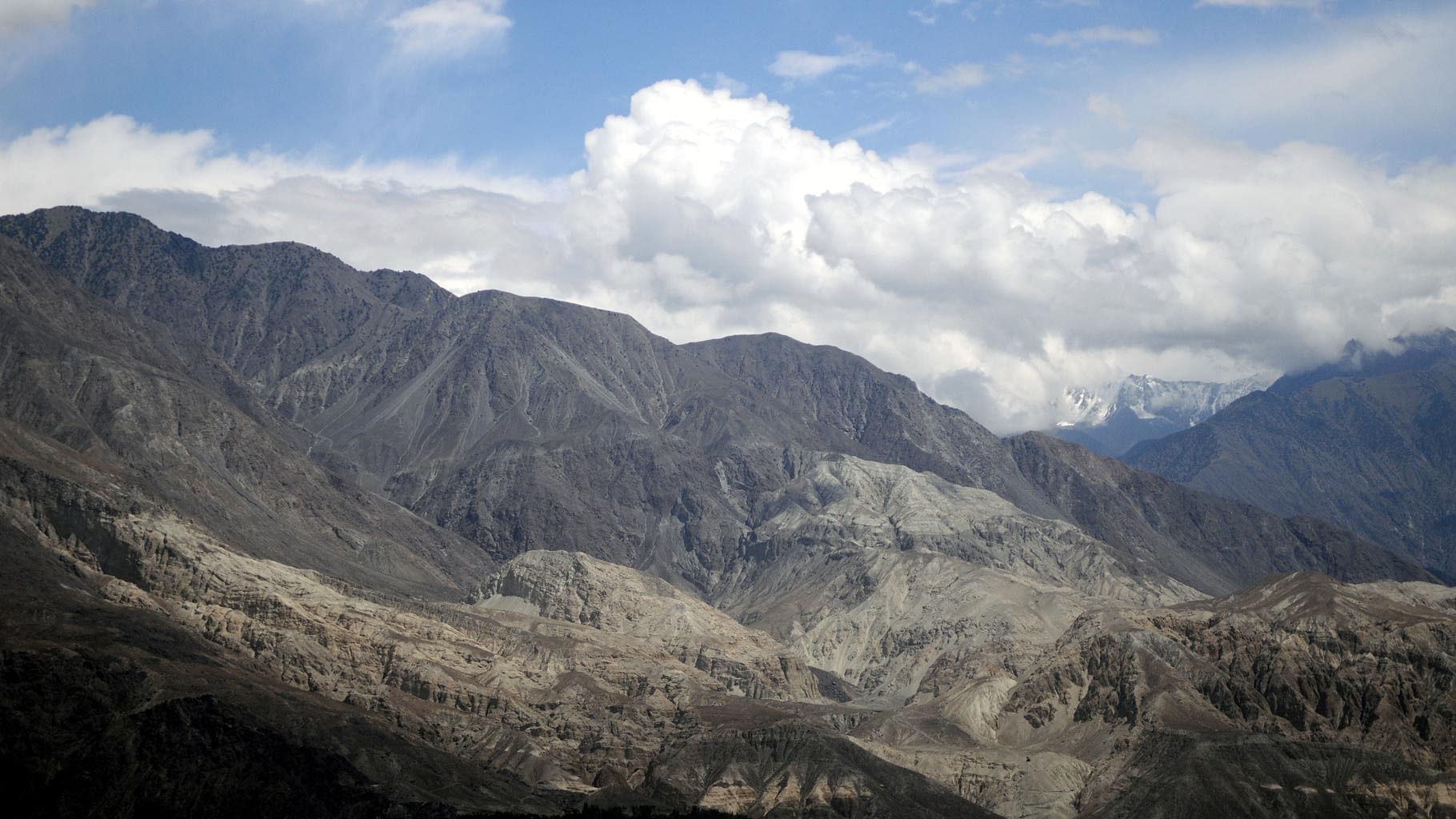 View of Karakoram mountain range in Gilgit, Pakistan.&nbsp;